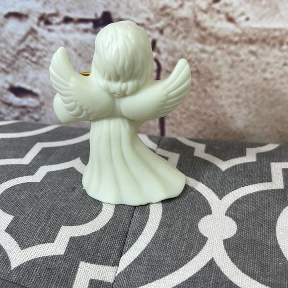 Set of Four Robel Ball Mini Angel Candlesticks - Picture 4 of 11